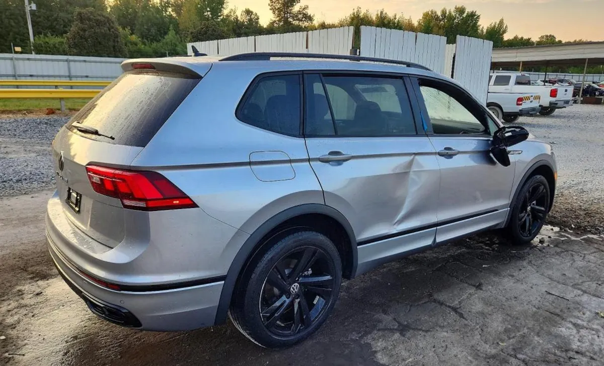 VOLKSWAGEN TIGUAN SE 2023