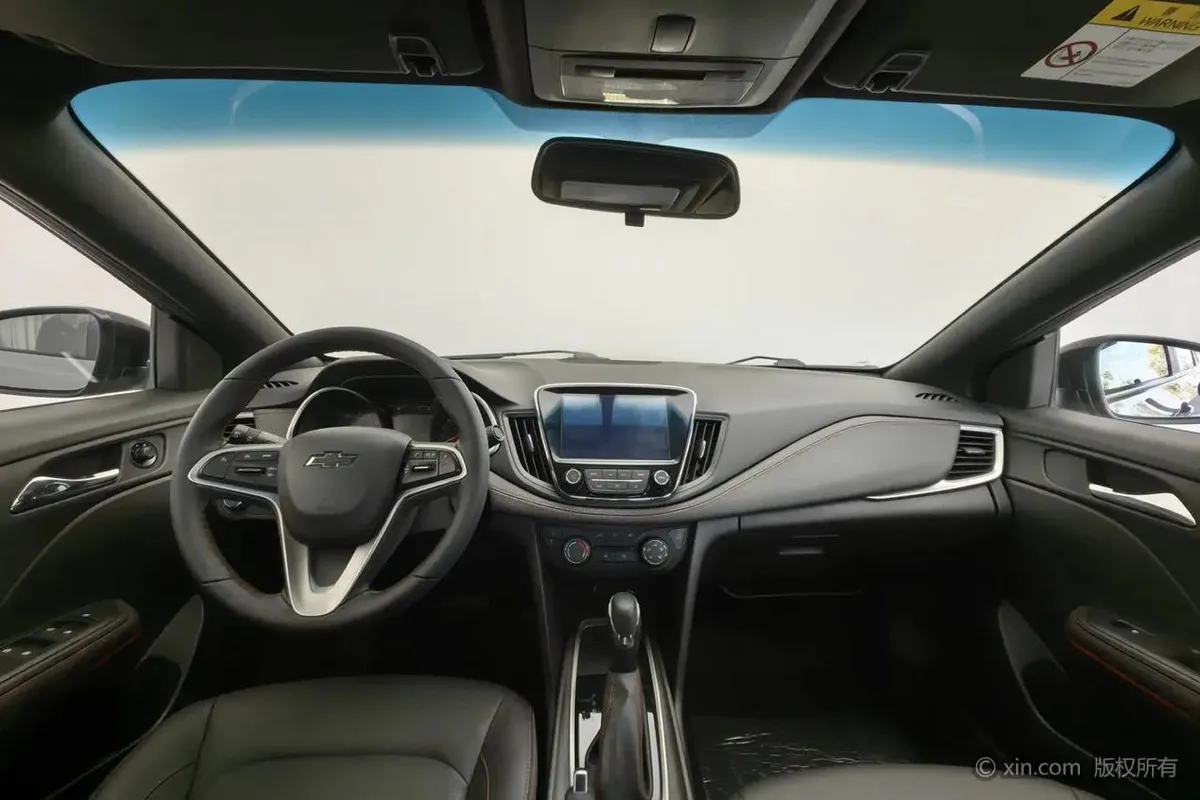CHEVROLET CRUZE 2WD 2022