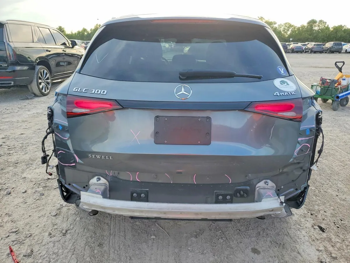 MERCEDES-BENZ GLC-CLASS 2023