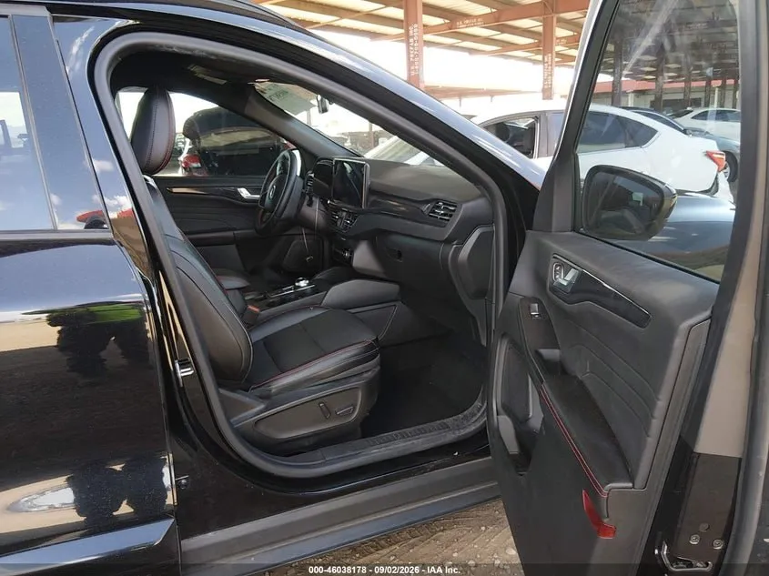 FORD ESCAPE ELITE 2023