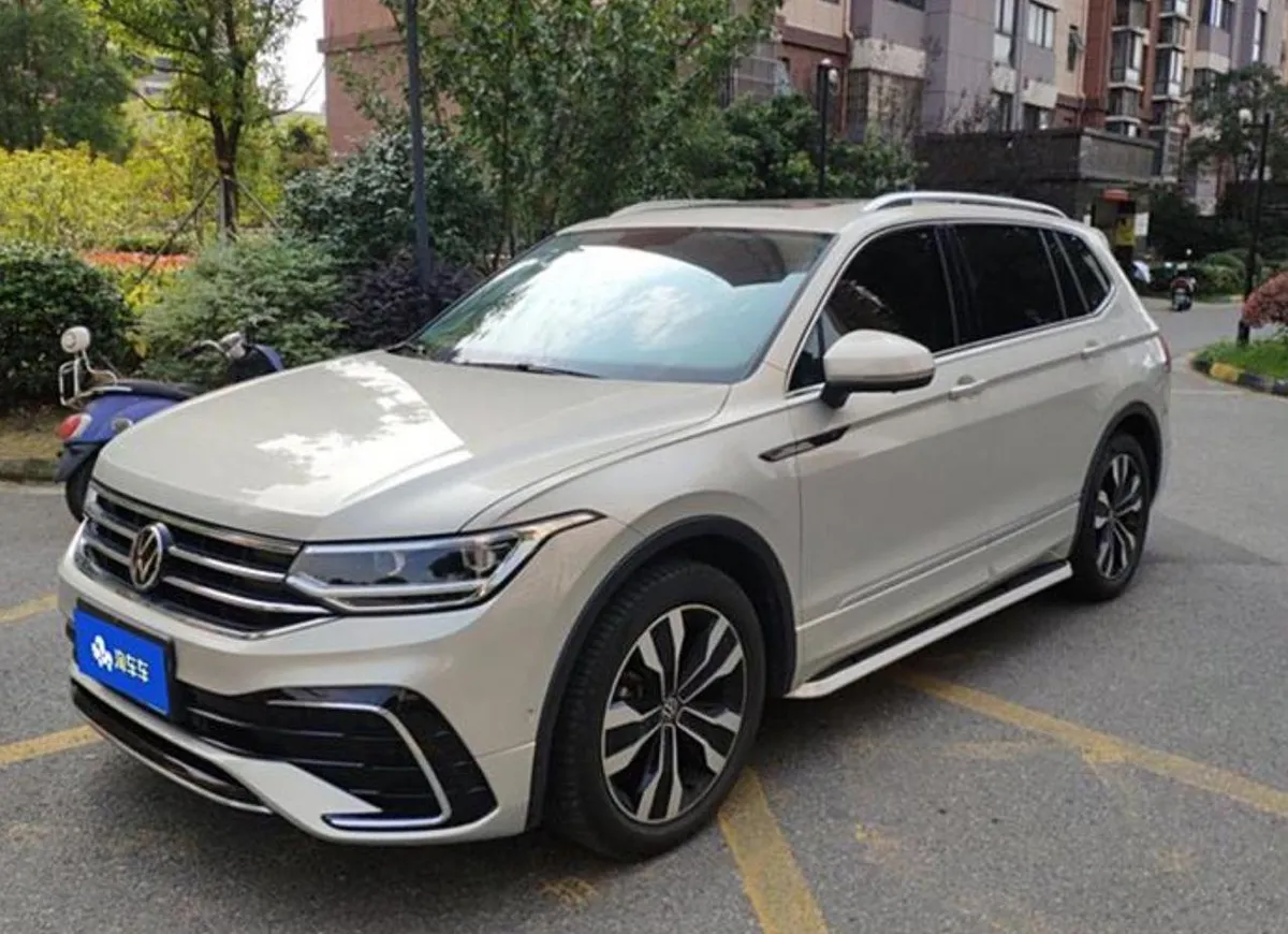VOLKSWAGEN TIGUAN L 2022