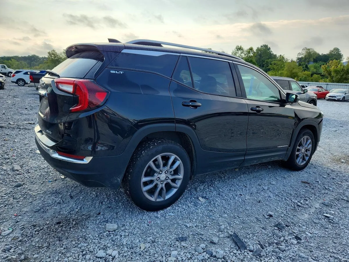 GMC TERRAIN SLT 2023