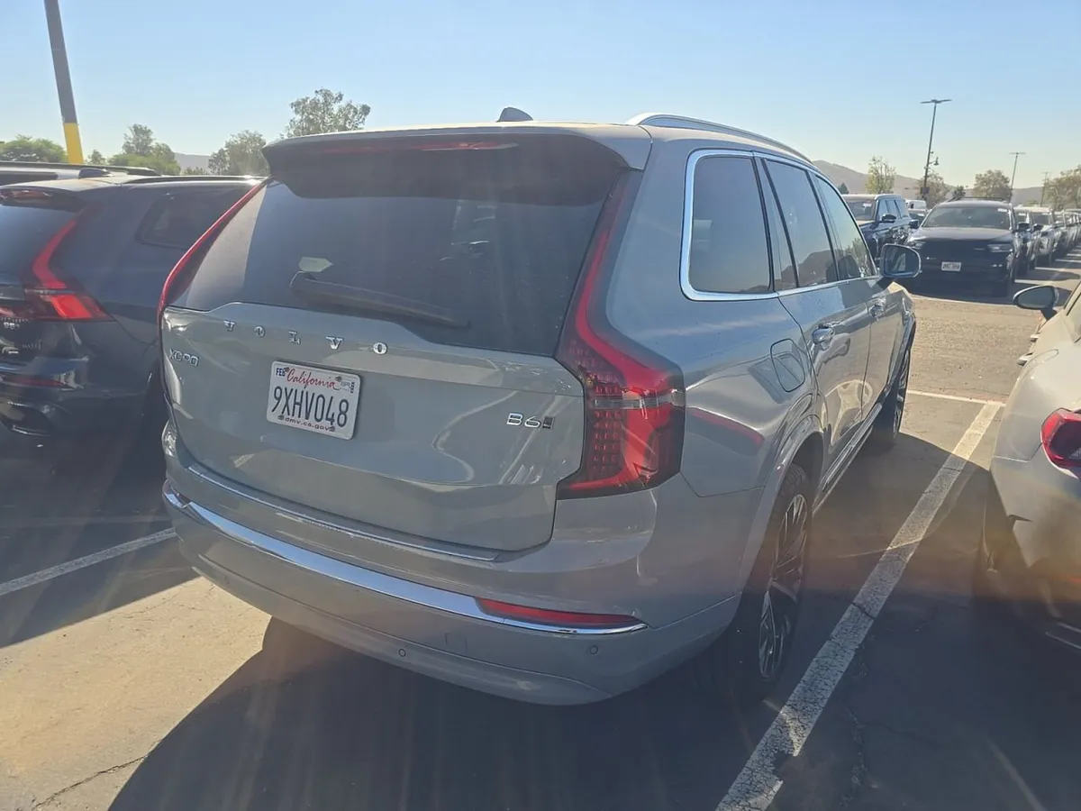 VOLVO XC90 B6 PLUS 2026