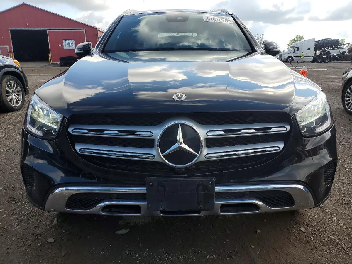 MERCEDES-BENZ GLC 300 2022
