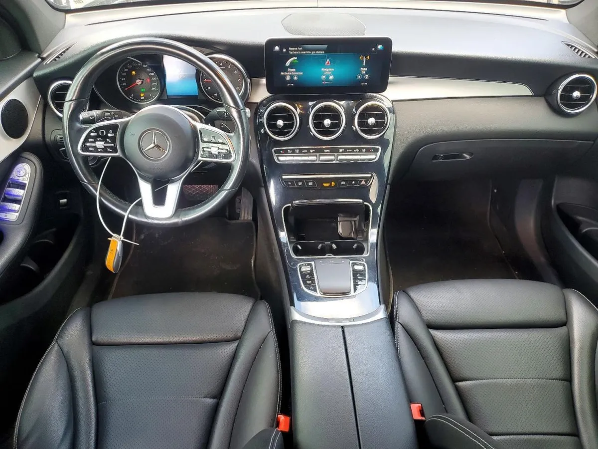 MERCEDES-BENZ GLC 300 2022