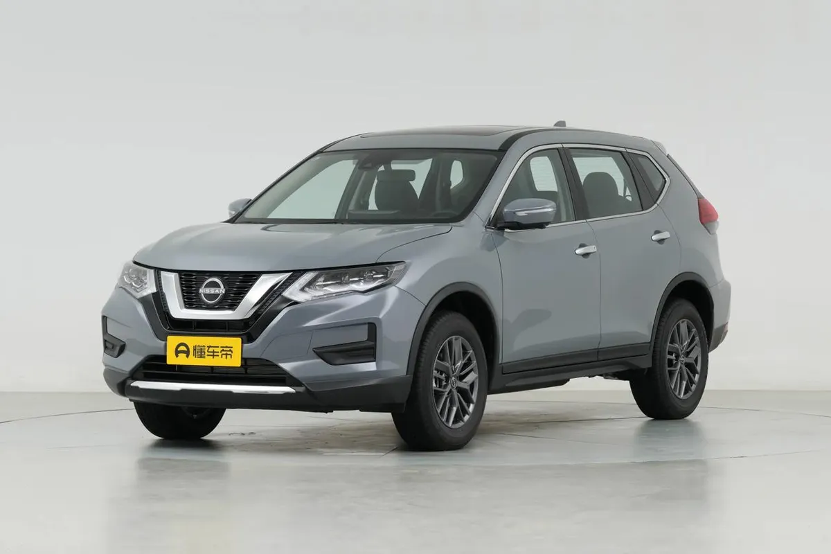 NISSAN X-TRAIL 2025
