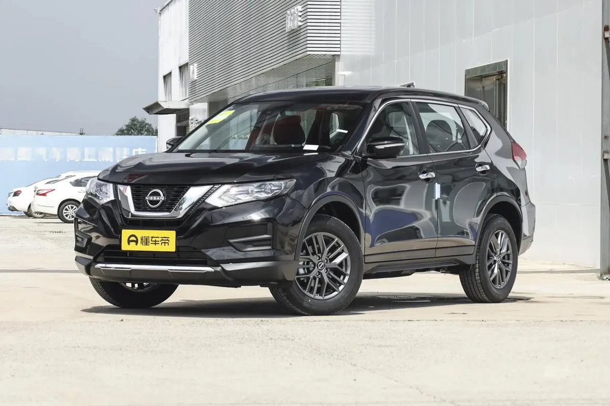 NISSAN X-TRAIL 2025