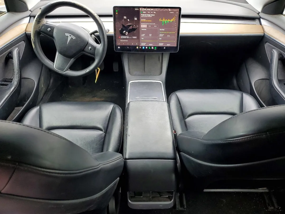 TESLA MODEL 3 2022