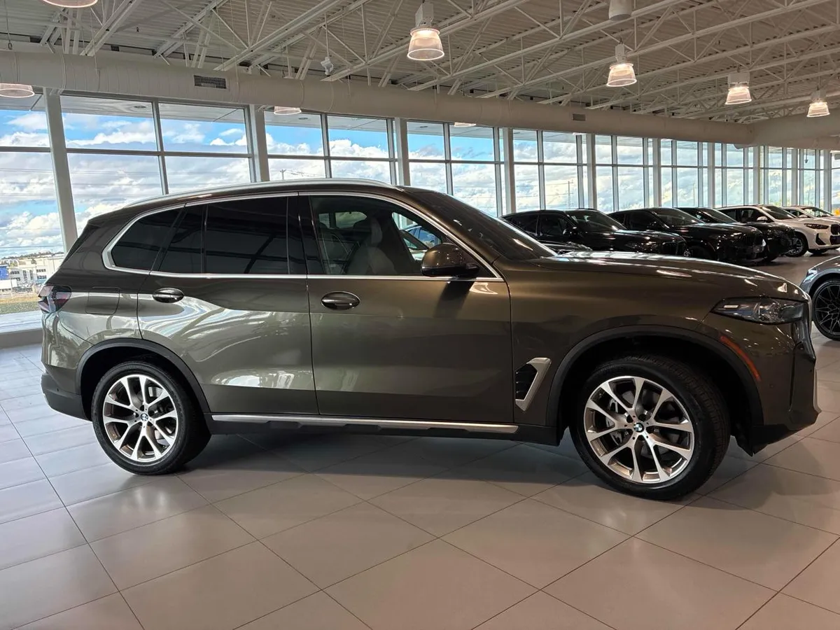 BMW X5 МУЗЫКА HARMAN/KARDON КАМЕРА 360 ПАНОРАМА АДАПТИВНЫЙ КРУИЗ-КОНТРОЛЬ И ДРУГОЕ 2024