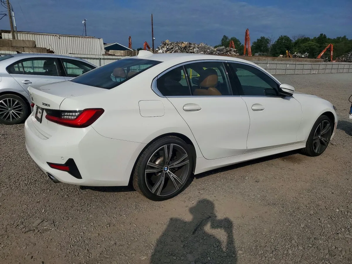 BMW 330XI 2021