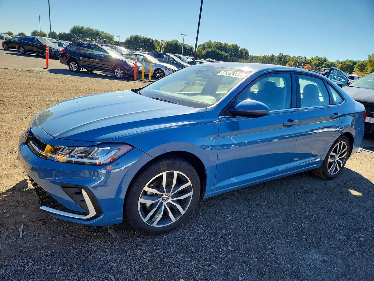 VOLKSWAGEN JETTA SE 2025