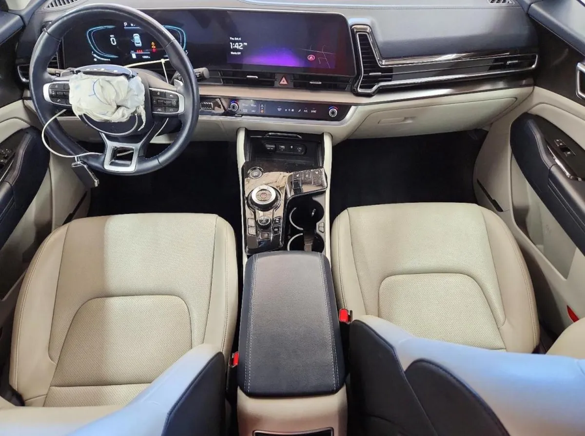 KIA SPORTAGE EX 2023