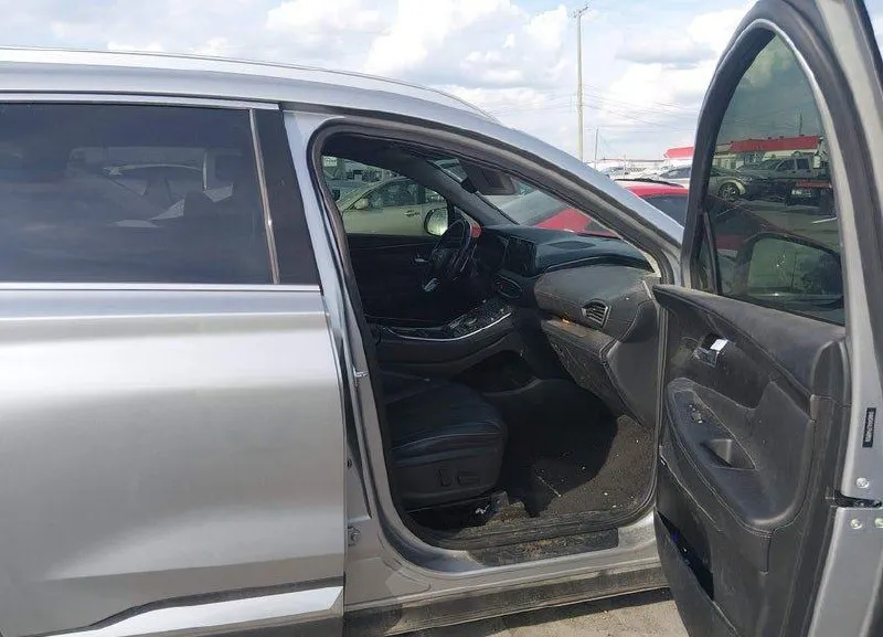 HYUNDAI SANTA FE 491 МИЛЬ 2023
