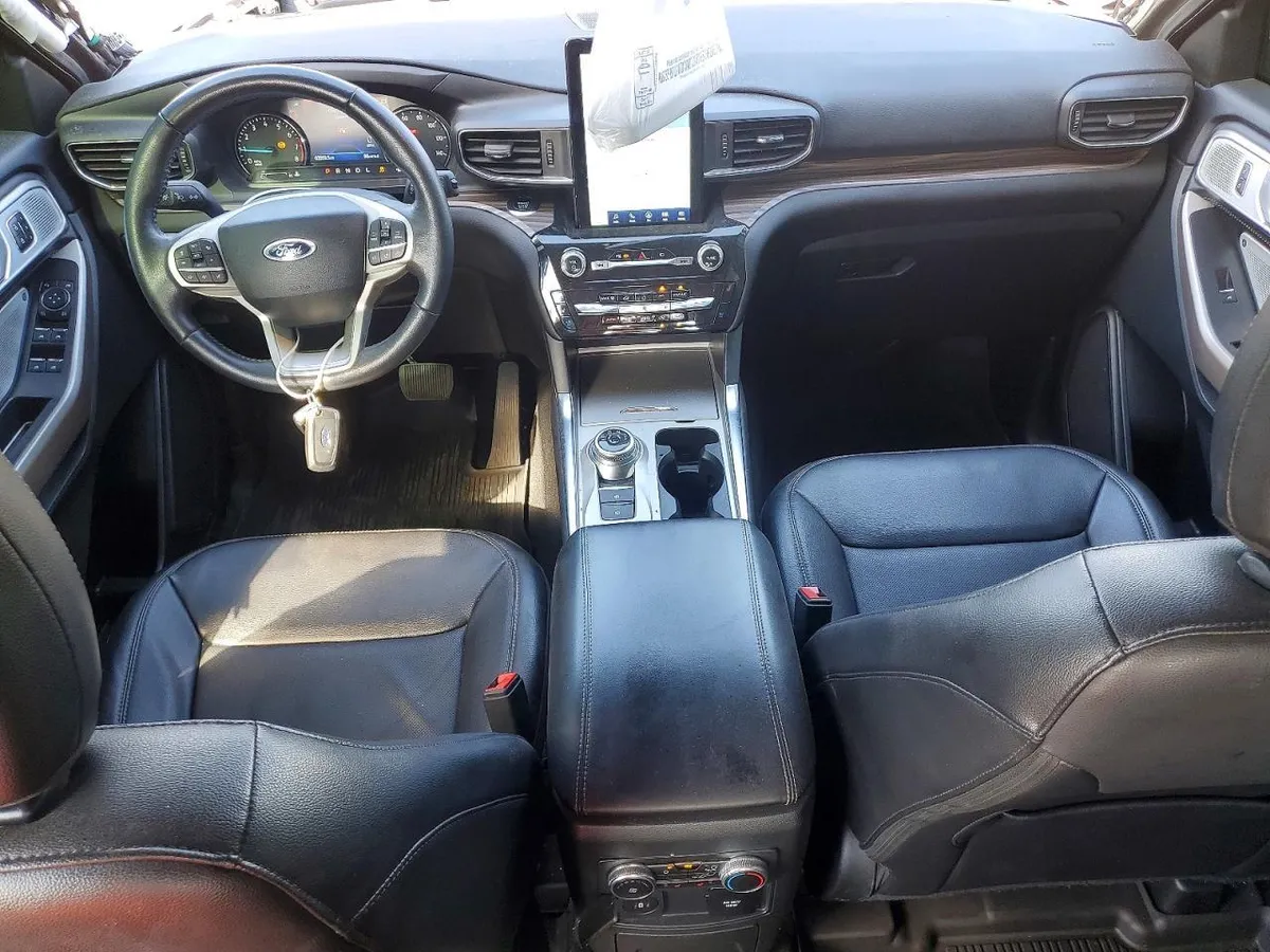 FORD EXPLORER 2023