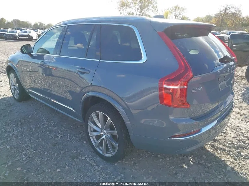 VOLVO XC90 B6 PLUS 7 МЕСТ 2023