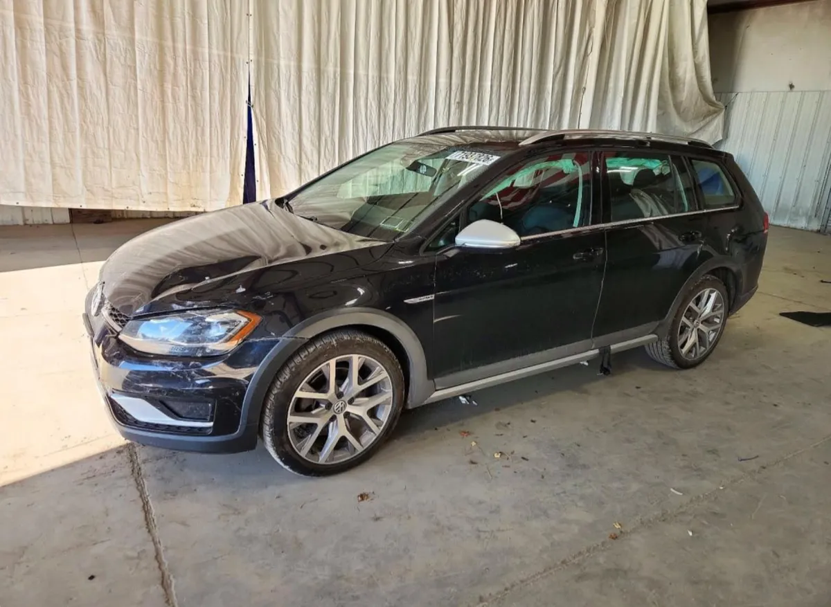 VOLKSWAGEN GOLF ALLTRACK S 2019