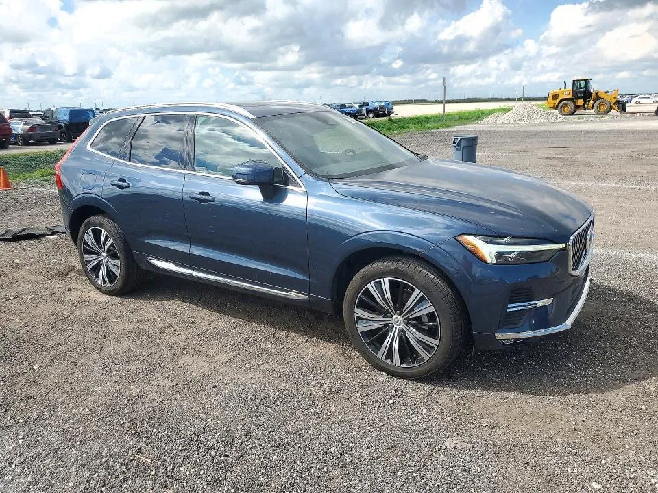 VOLVO XC60 2021