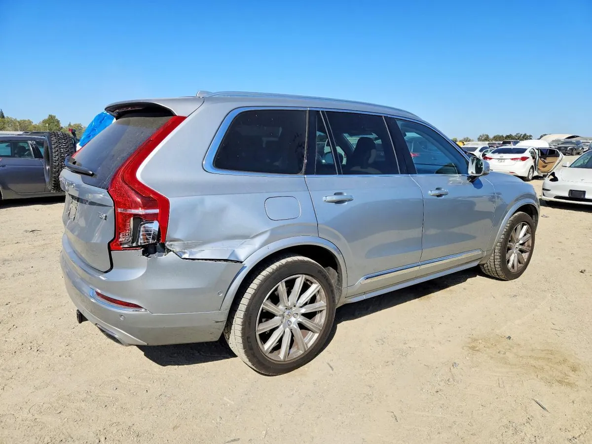 VOLVO XC90 2016