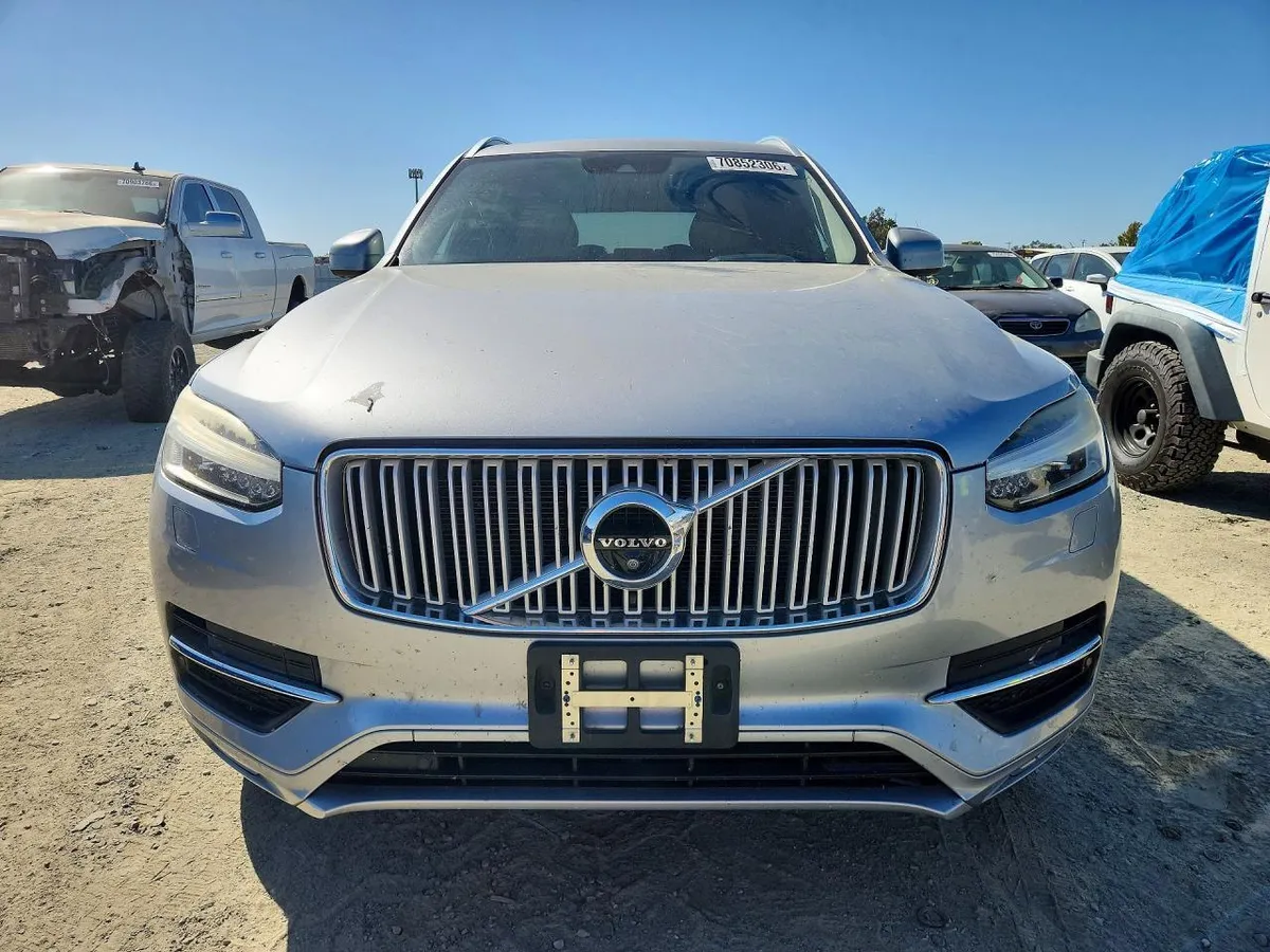 VOLVO XC90 2016