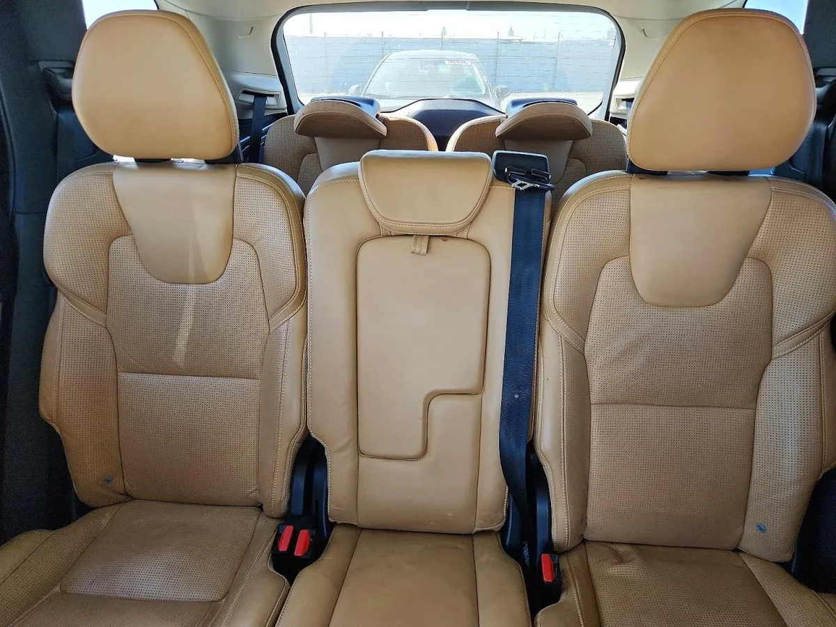 VOLVO XC90 2016