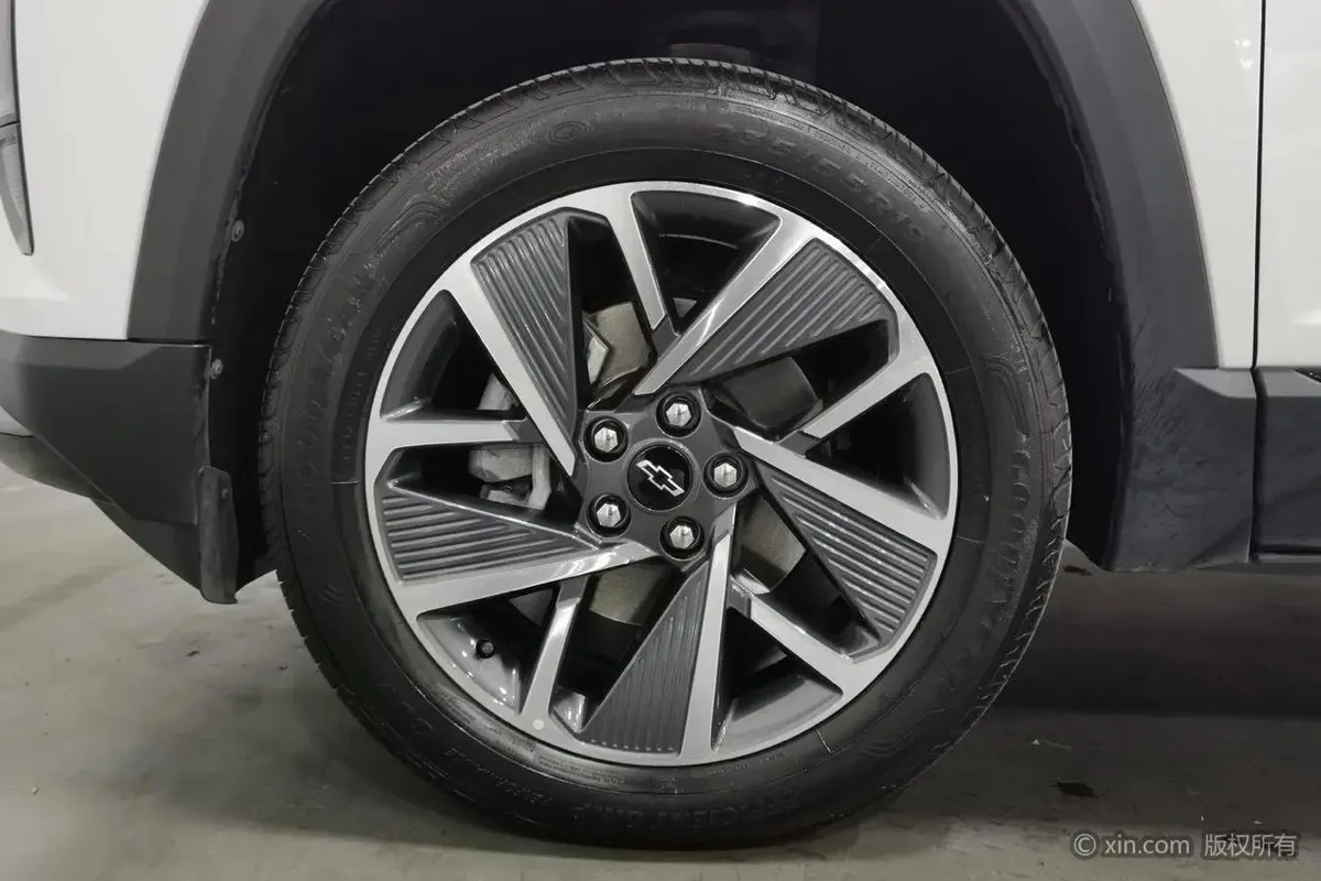 CHEVROLET EQUINOX PLUS 1 2024
