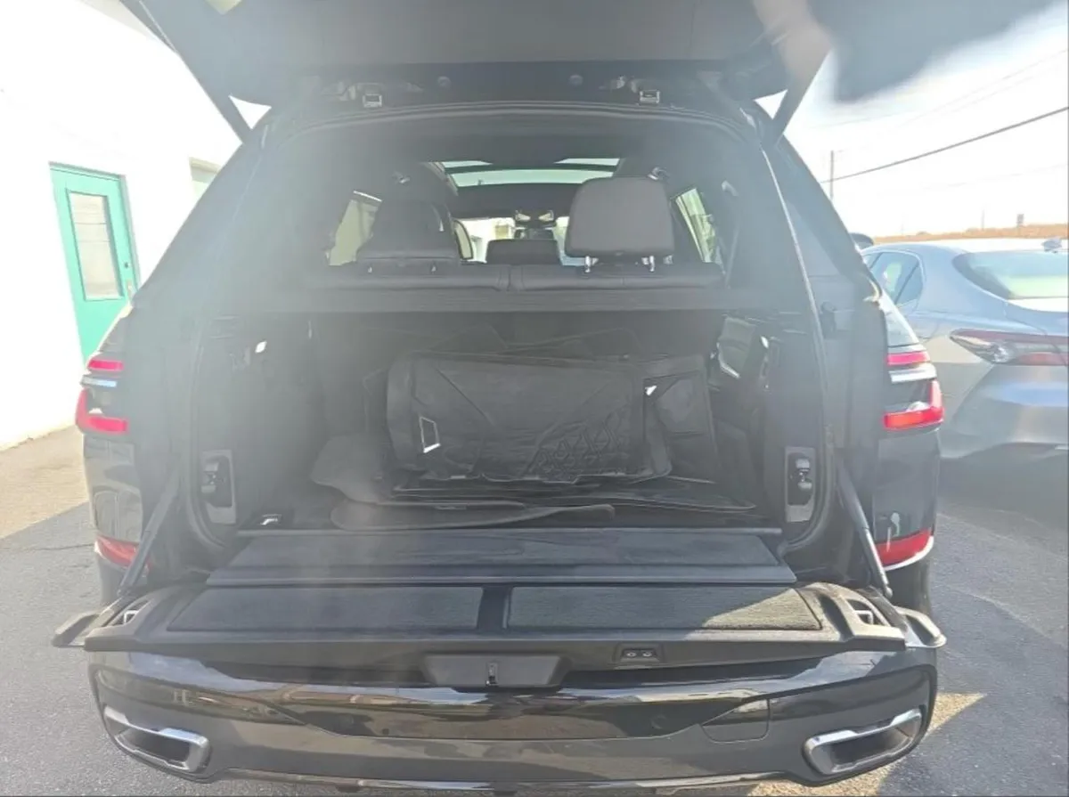 BMW X7 XDRIVE40I 2023
