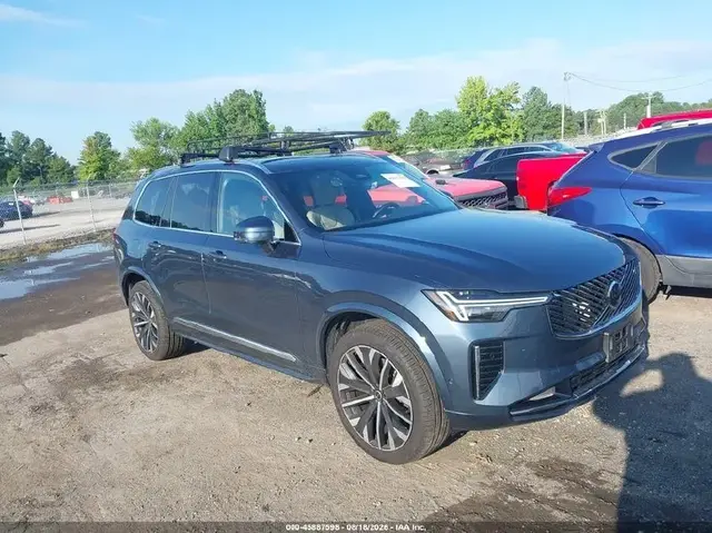 VOLVO XC90 PLUG-IN HYBRID T8 2026