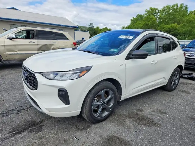 FORD ESCAPE 2023