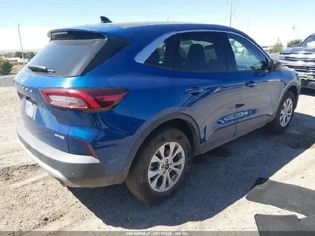 FORD ESCAPE 2023