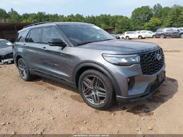 FORD EXPLORER 2026