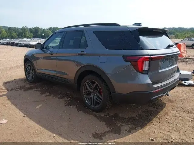 FORD EXPLORER 2026