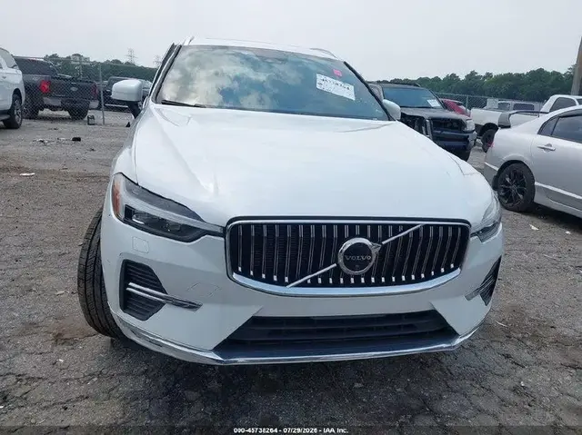 VOLVO XC60 2023