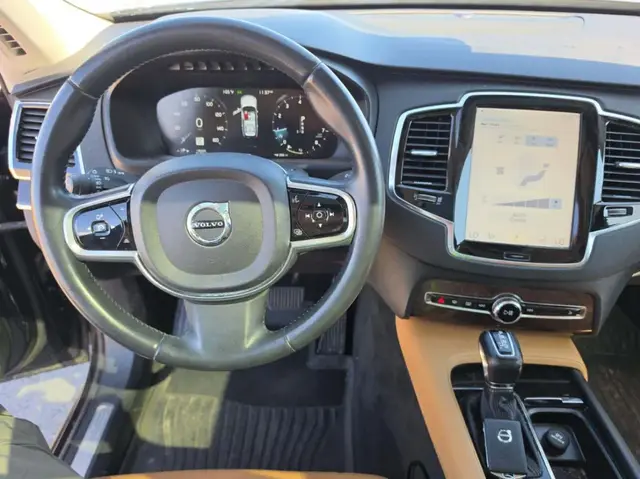 VOLVO XC90 T6 MOMENTUM 2016