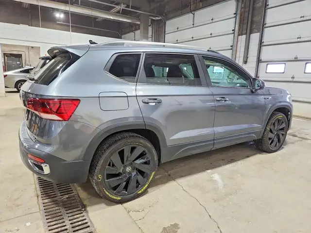 VOLKSWAGEN TAOS 2023