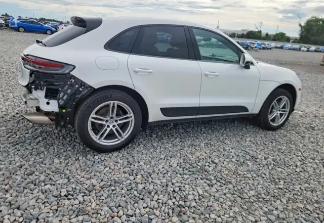 PORSCHE MACAN 2020