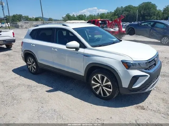 VOLKSWAGEN TAOS SE 2022