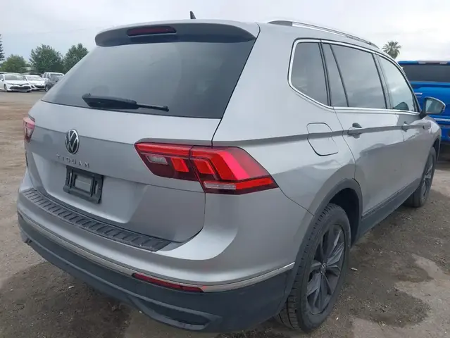 VOLKSWAGEN TIGUAN SE 2023