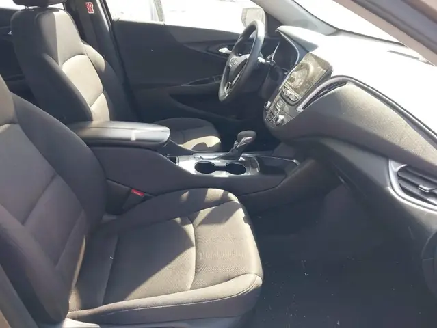 CHEVROLET MALIBU 5 2022