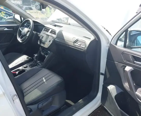VOLKSWAGEN TIGUAN SE 2022
