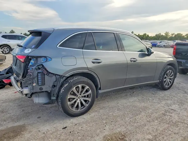 MERCEDES-BENZ GLC-CLASS 2023