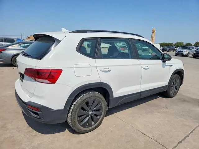 VOLKSWAGEN TAOS 2023