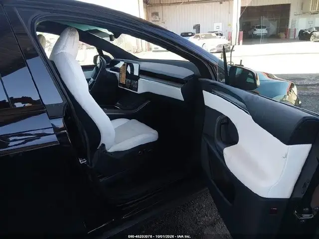 TESLA MODEL X 2023
