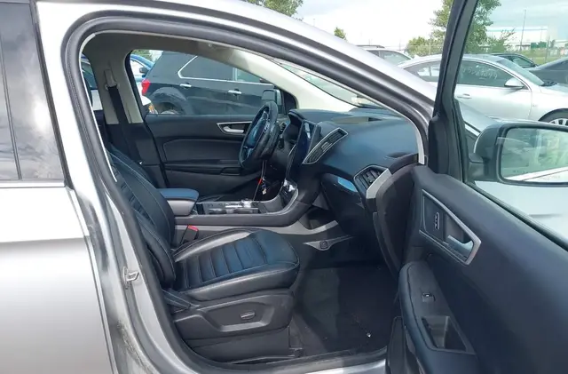 FORD EDGE SEL 2022