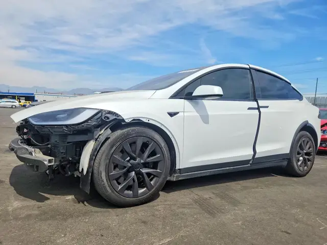 TESLA MODEL X 2023