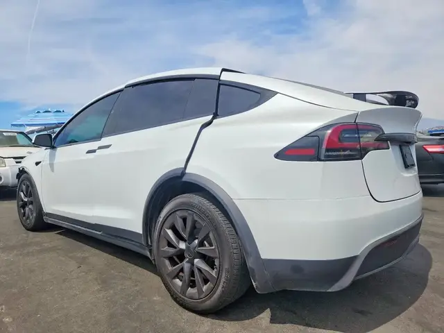 TESLA MODEL X 2023