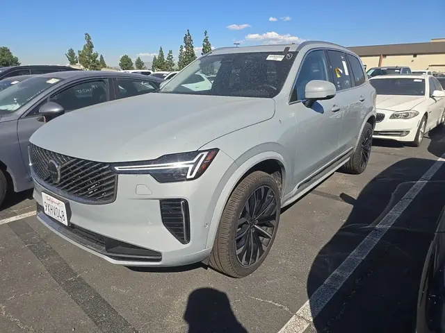 VOLVO XC90 B6 PLUS 2026