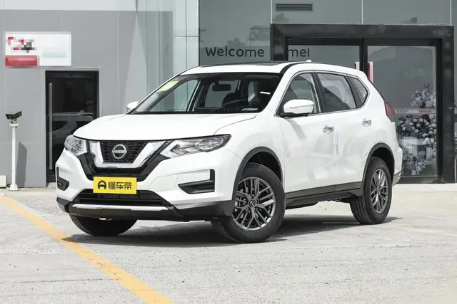 NISSAN X-TRAIL 2025