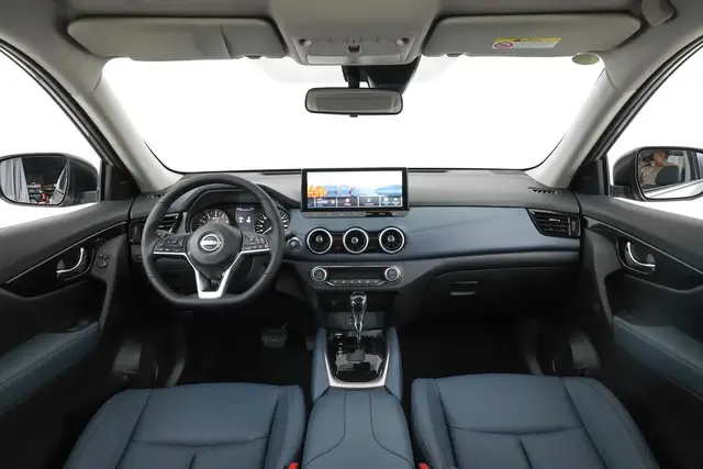 NISSAN X-TRAIL 2025