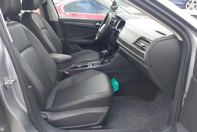 VOLKSWAGEN JETTA SEL 2021