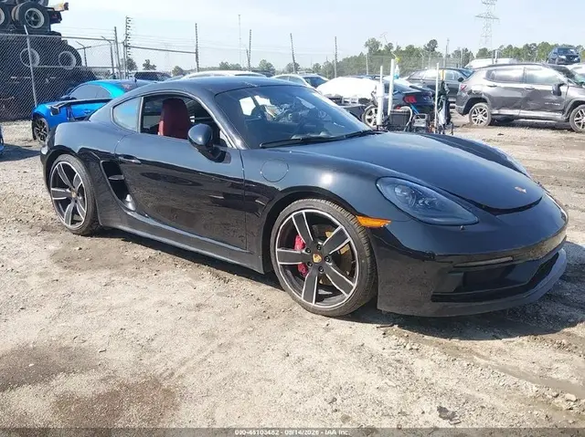 PORSCHE 718 CAYMAN GTS 4 2025
